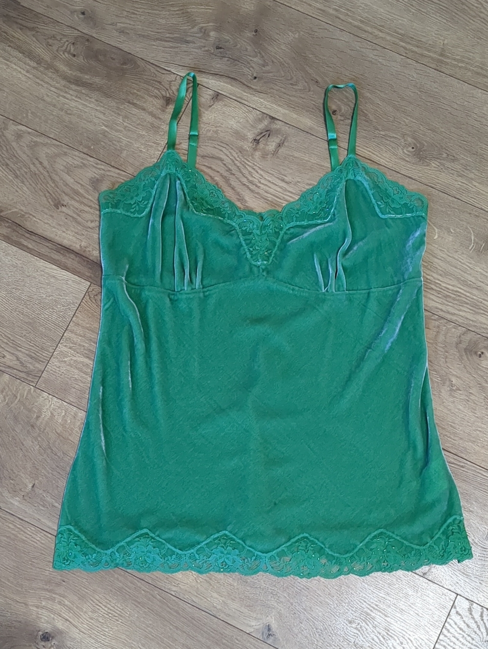 Karen Kane Velvet Lace Trim V Neck Tank Top Cami Beaded Green Size M - Picture 5 of 10